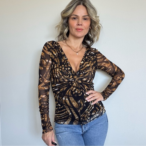 Fuzzi Print Top - Picture 6 of 11